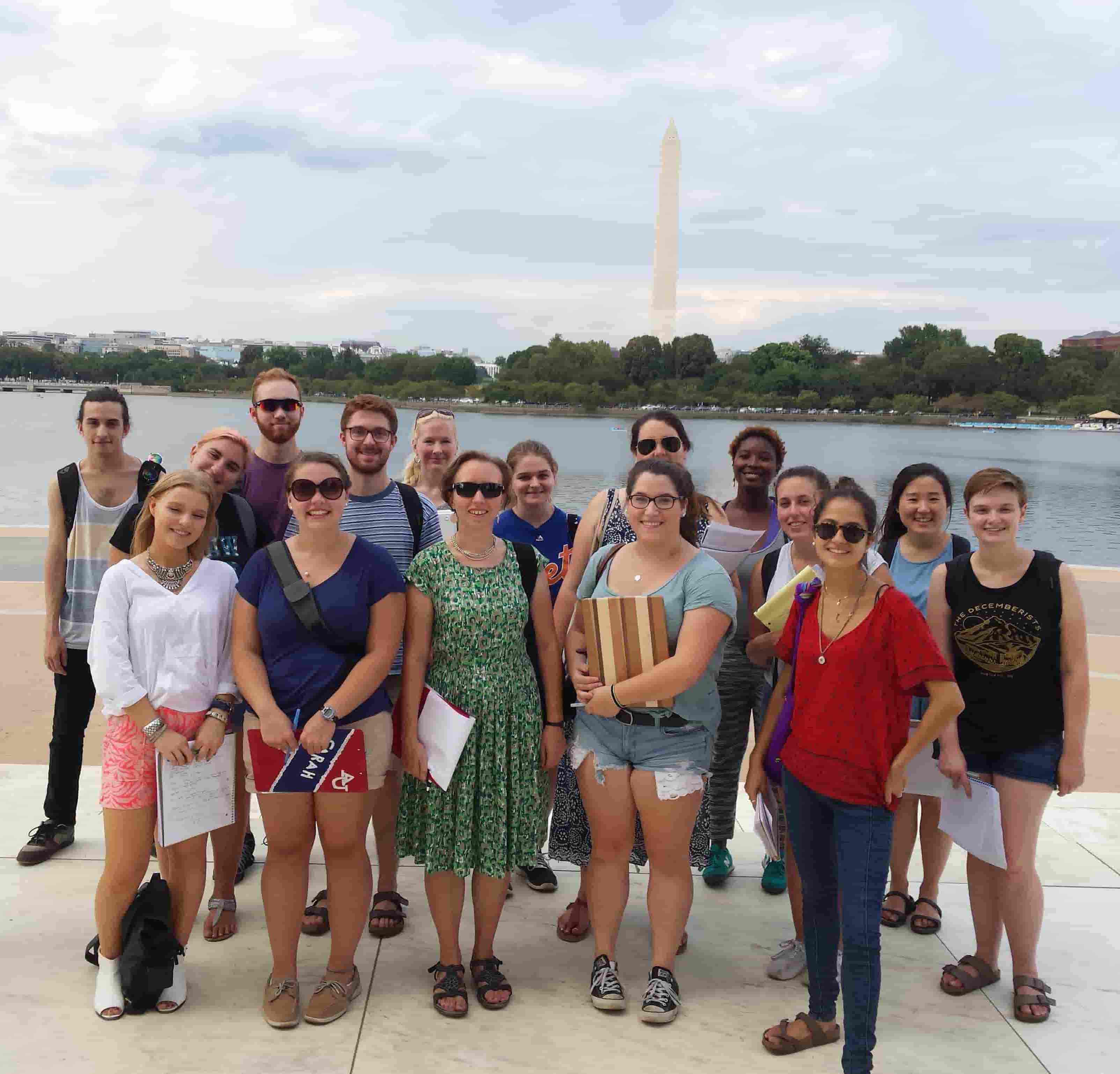 DC Architecture Class on the National Mall