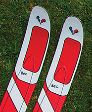 pair of skis