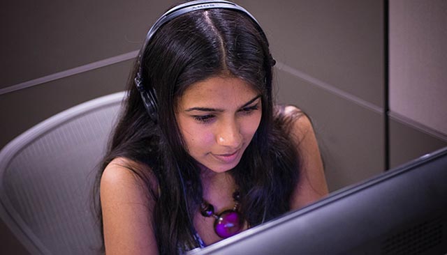 Student using lab computer