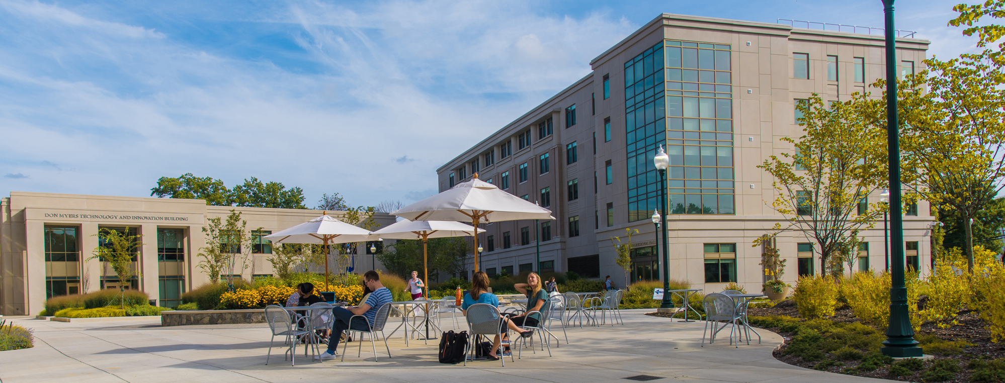 East Campus Commons Outdoor Seating