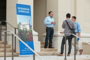 Business@American online MBA and MSaN students arrive at Kogod.