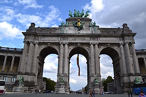 The arch of Cinquantenaire.