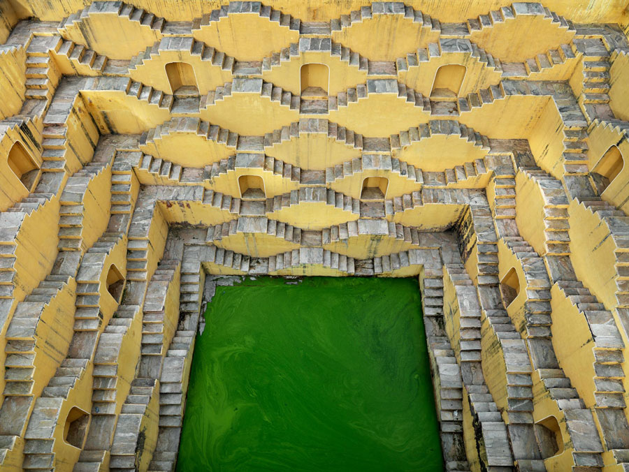 Edward Burtynsky, Step-well #2, Panna Meena, Amber, Rajasthan, India, 2010