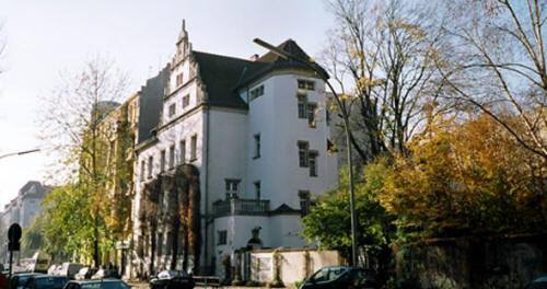 The GlogauAIR building, in Glogauerstraße.